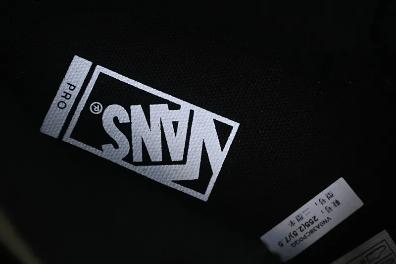 All categories Vans Vans series Vans Mid Vans China Vans Half Cab Pro Vans official retro casual simple versatile skateboard shoes VN0A38CP0QG